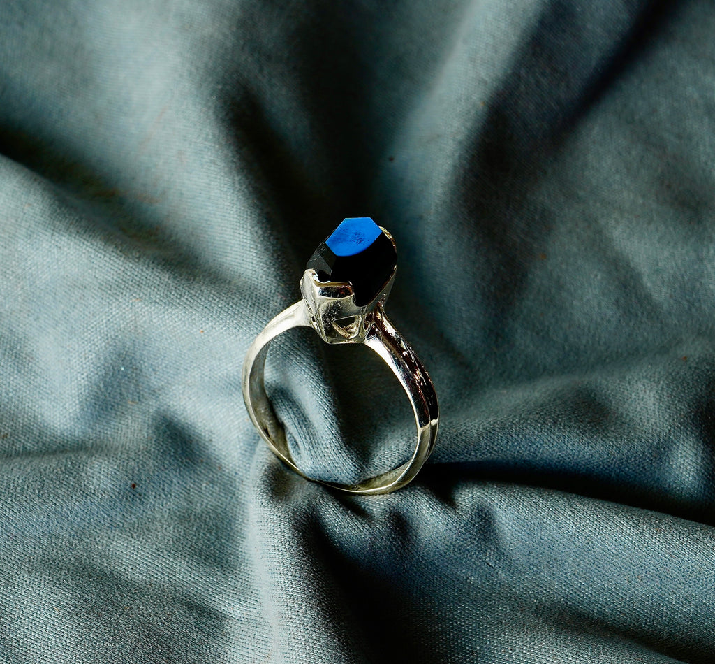 Hexagon long shape Onyx Silver Ring
